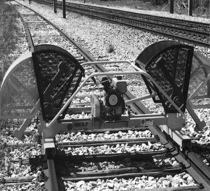 Along the rails., Geismar